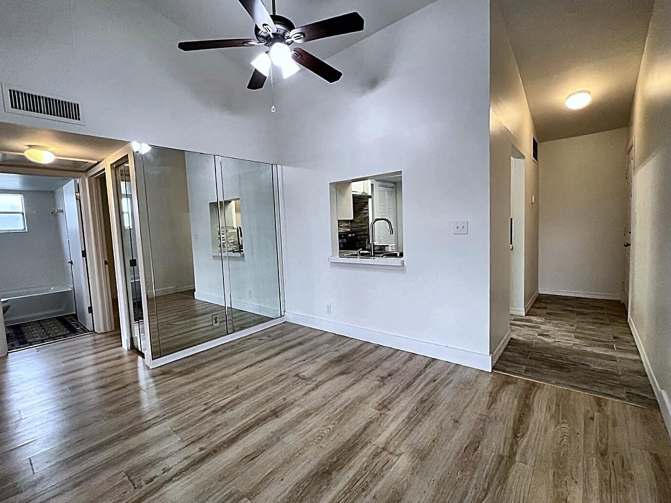 719 GARDENS Drive 206, Pompano Beach, FL 33069 photo 5
