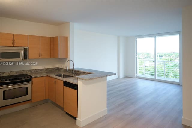 2775 NE 187th Street 511, Aventura, FL 33180