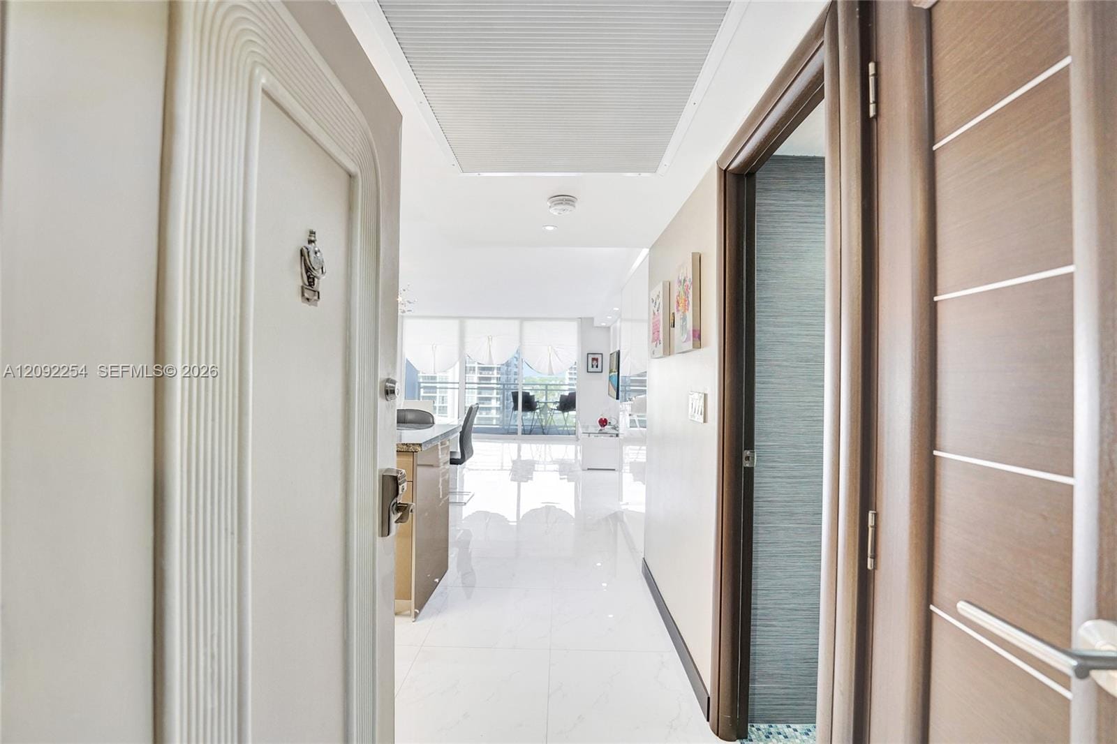 2030 S Ocean Drive 701 — photo 2