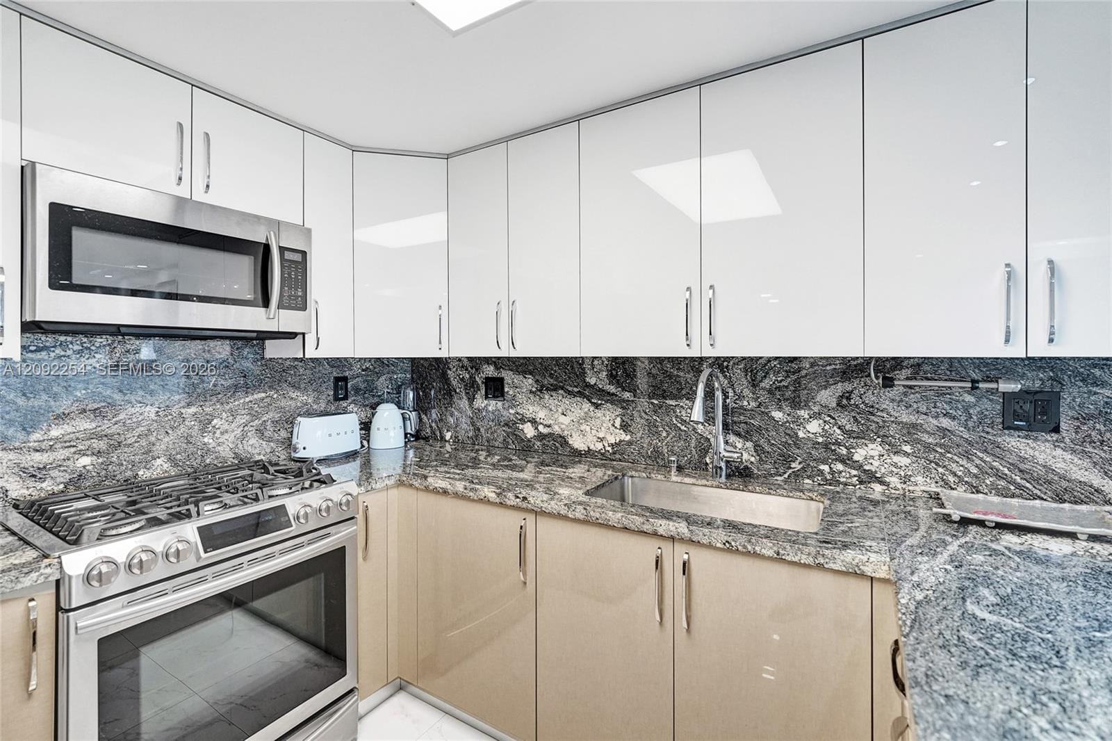 2030 S Ocean Drive 701 — photo 7