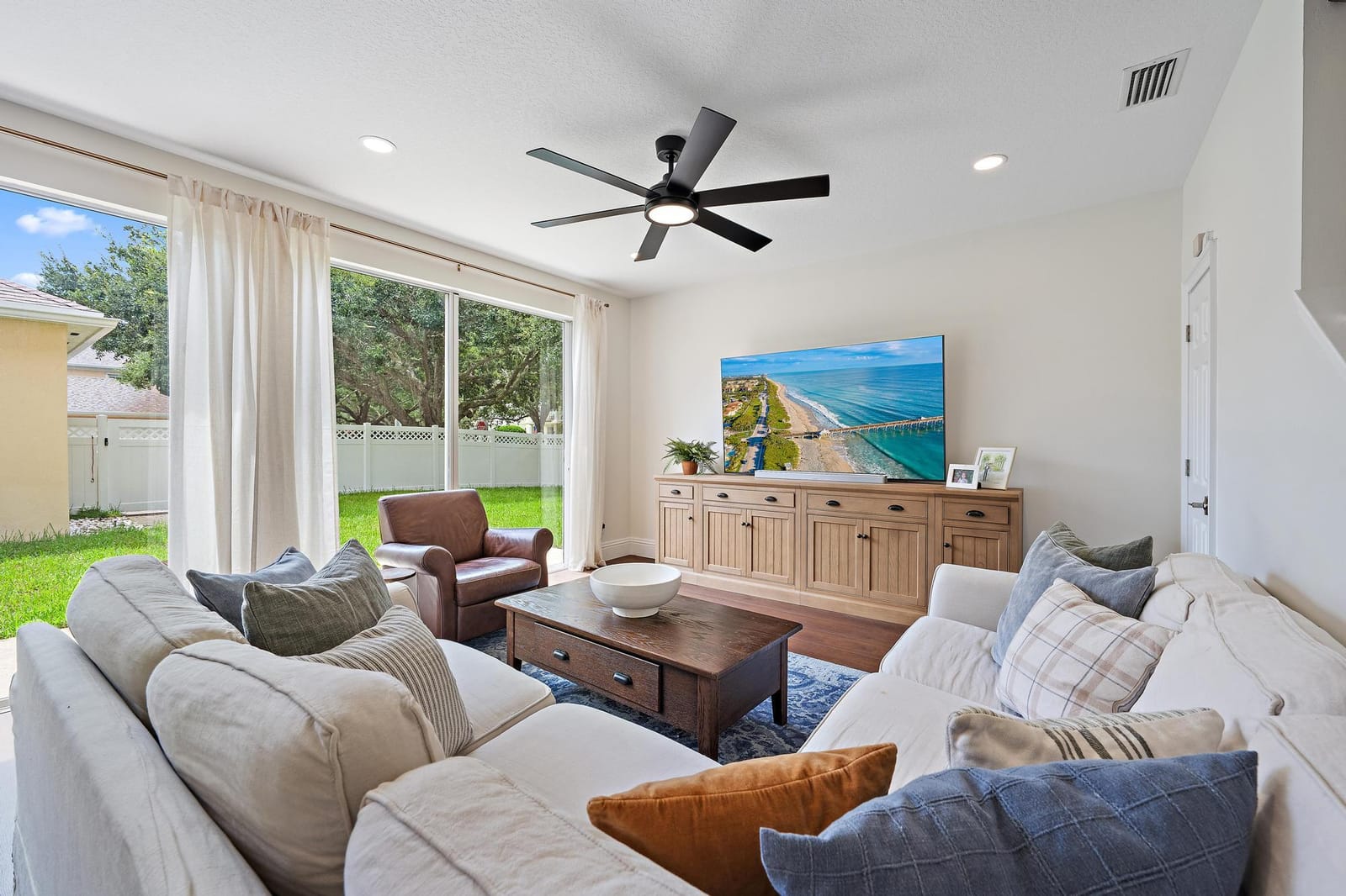 126 PEABODY Drive, Jupiter, FL 33458 photo 9