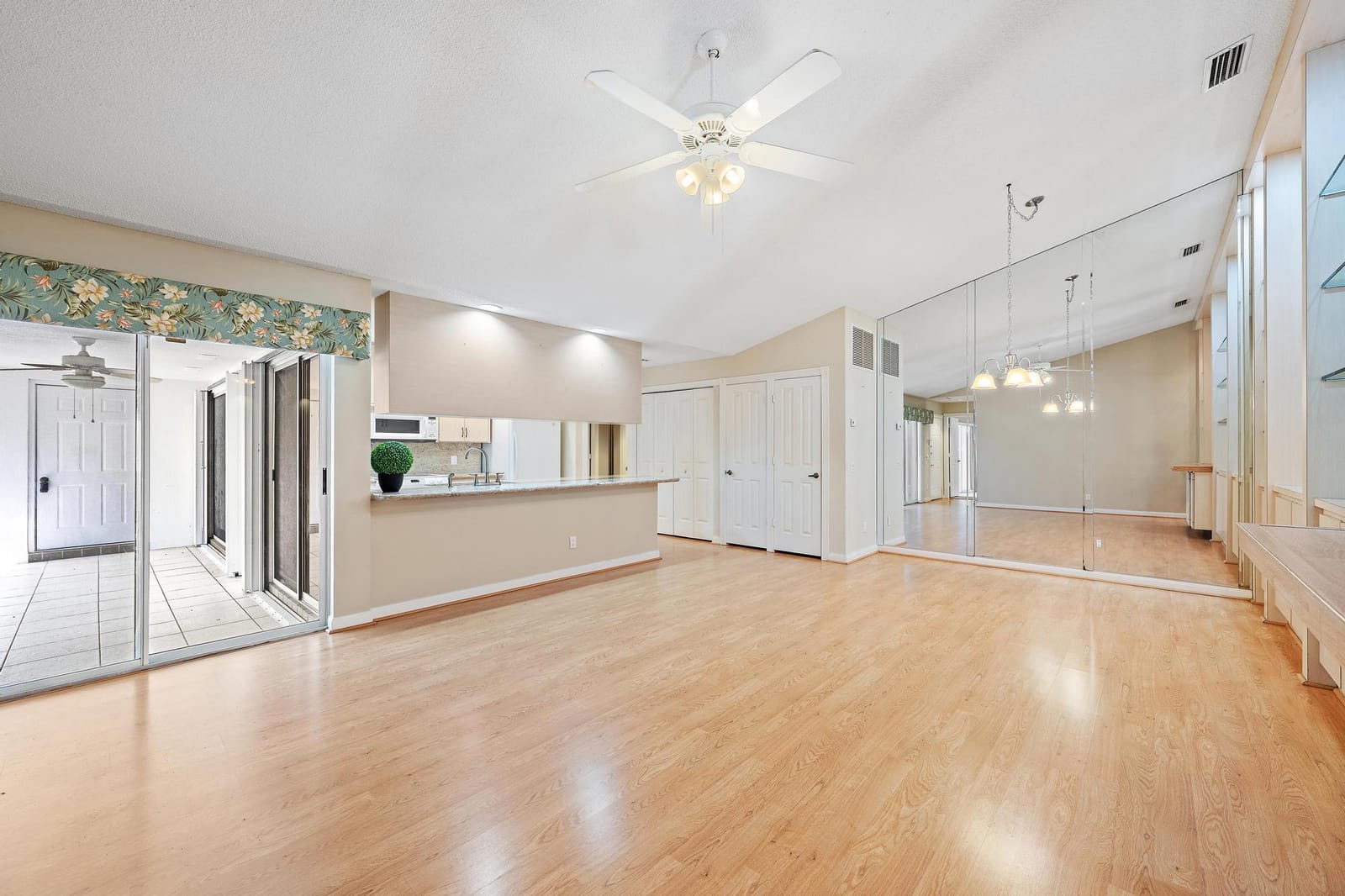 8404 CHAPMAN OAK Court, Palm Beach Gardens, FL 33410 photo 21