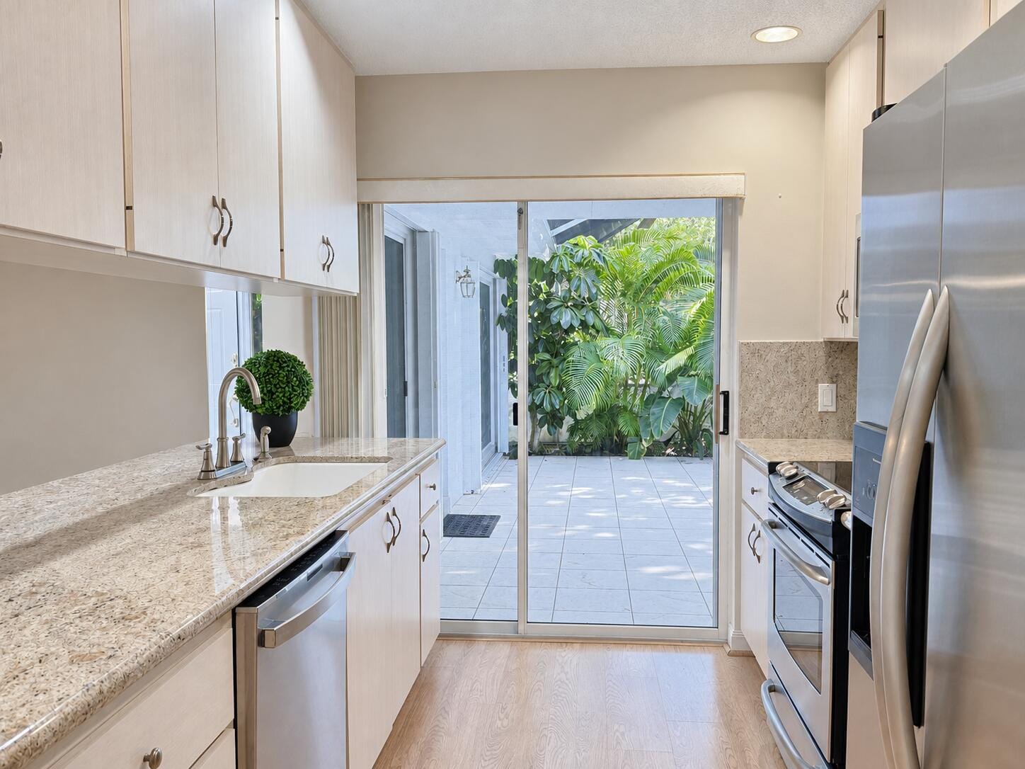 8404 CHAPMAN OAK Court — photo 7