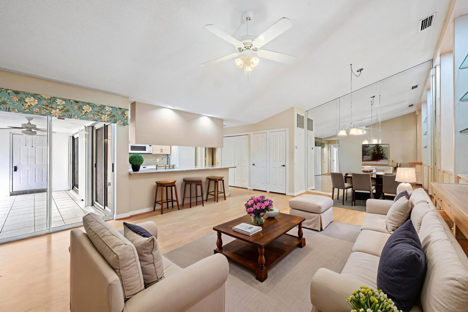 8404 CHAPMAN OAK Court — photo 9