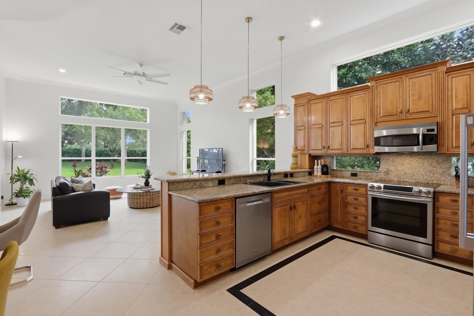 6812 Molakai Circle, Boynton Beach, FL 33437 photo 13