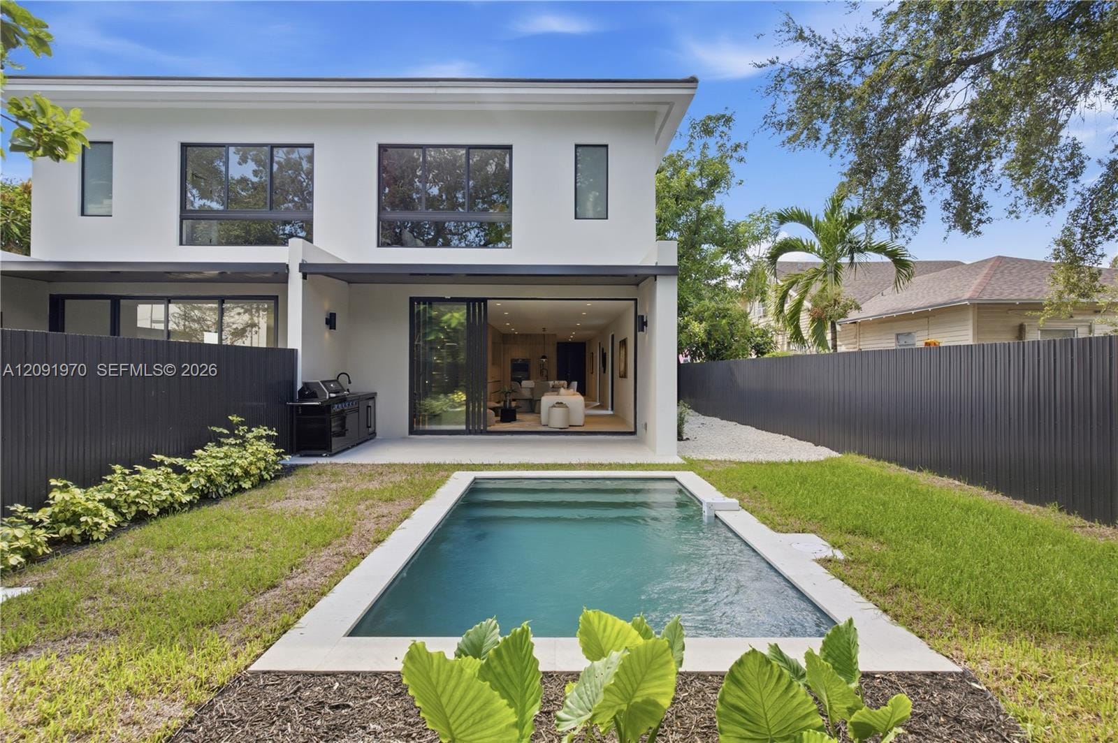 1017 SW 13th Court — photo 3