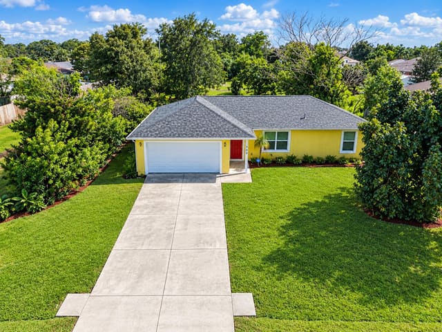 120 SW BRANDON Avenue, Port St. Lucie, FL 34953