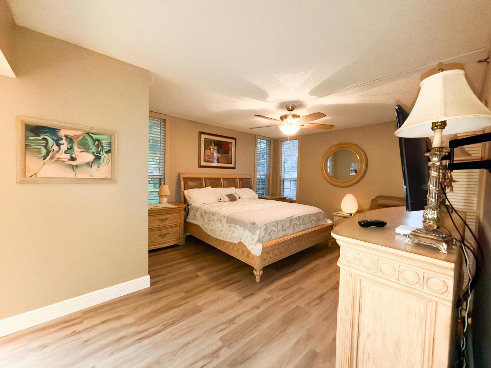3510 OAKS Way 101 — photo 11