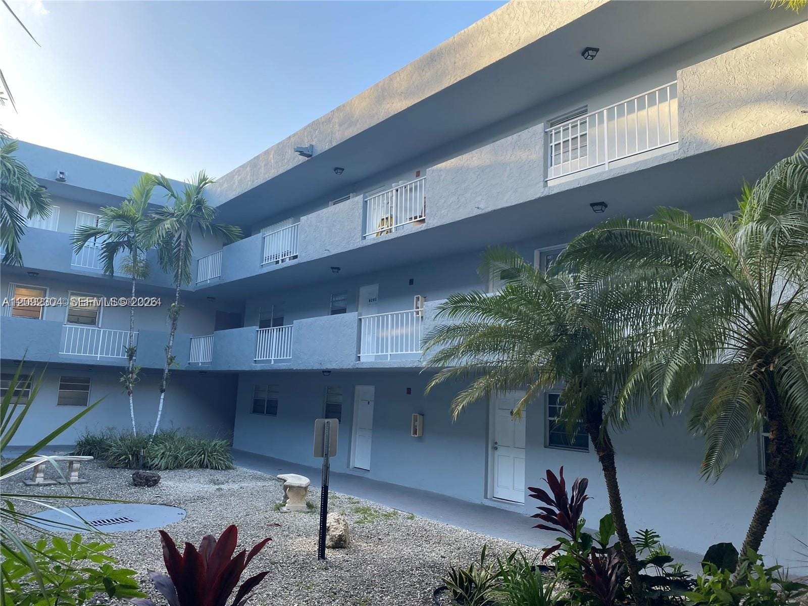 1735 W 60th Street M301, Hialeah, FL 33012 photo 2