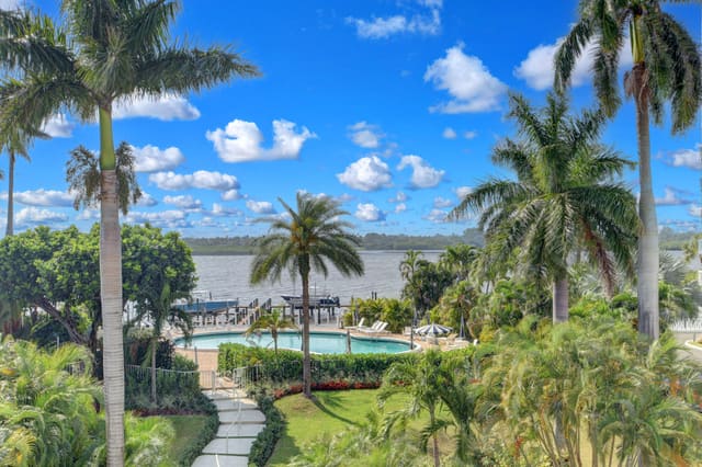 2505 S Ocean Boulevard 305, Palm Beach, FL 33480