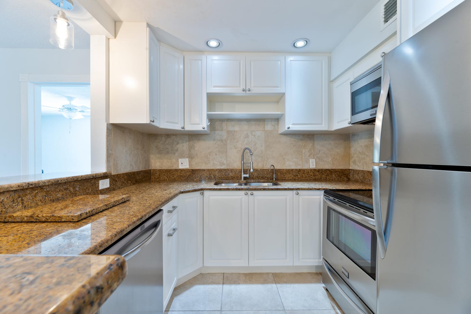 706 SE 2nd Avenue 429, Deerfield Beach, FL 33441 photo 6