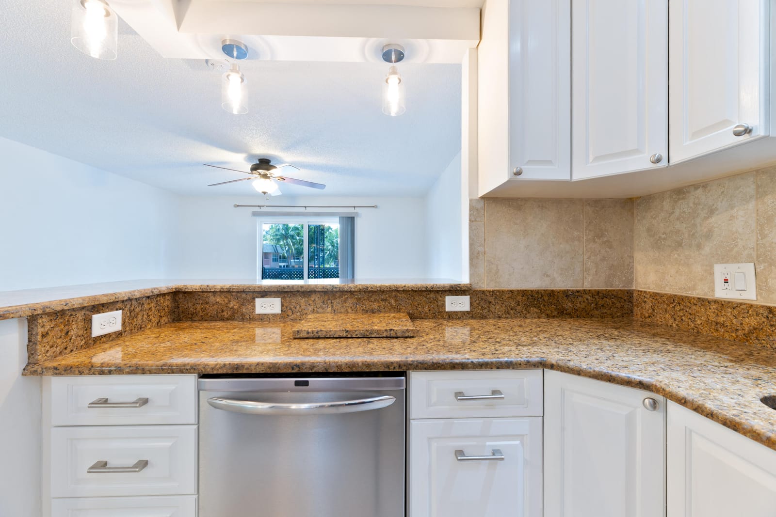 706 SE 2nd Avenue 429, Deerfield Beach, FL 33441 photo 8