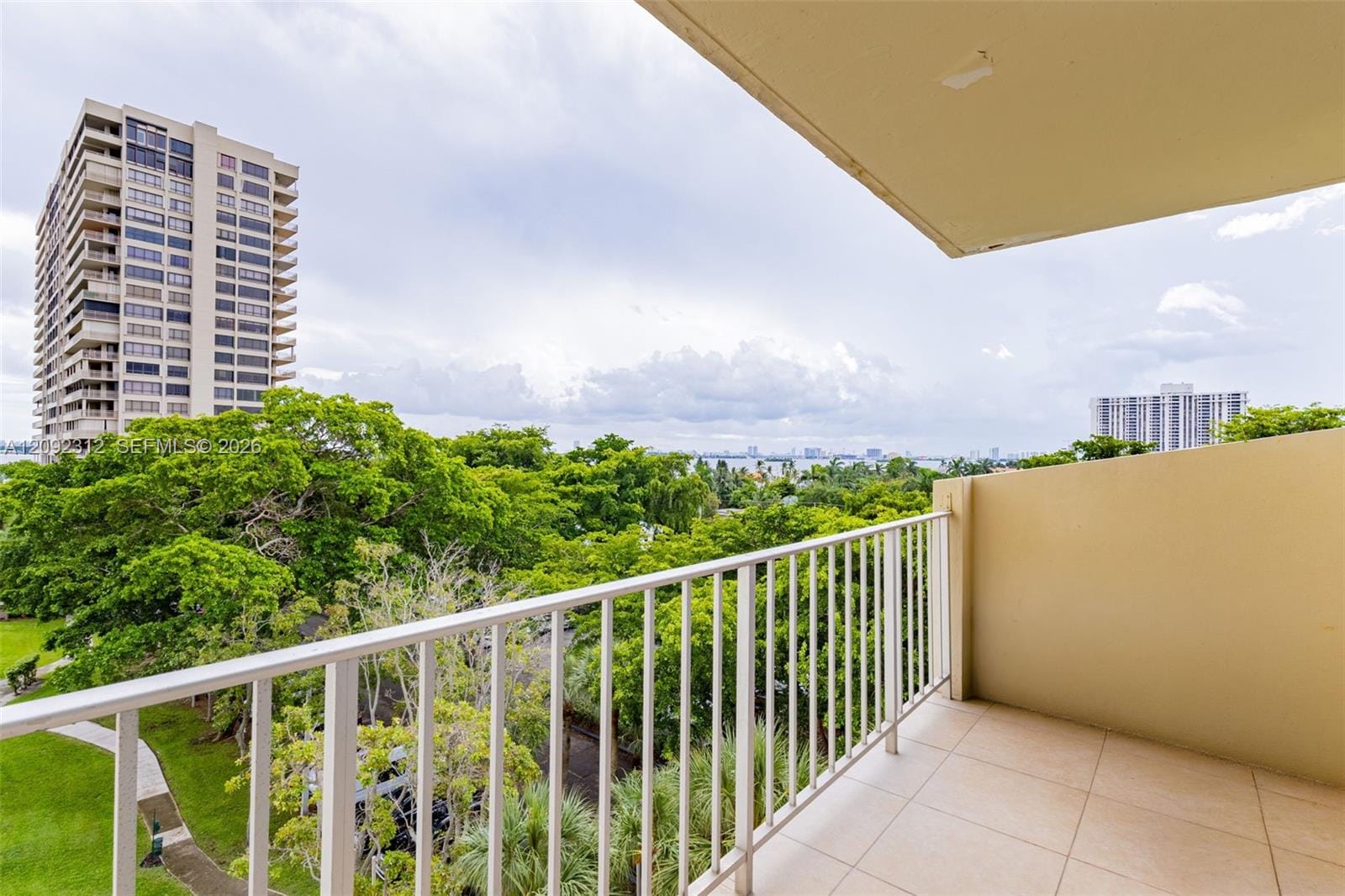 11111 Biscayne Boulevard 6B, Miami, FL 33181 photo 1