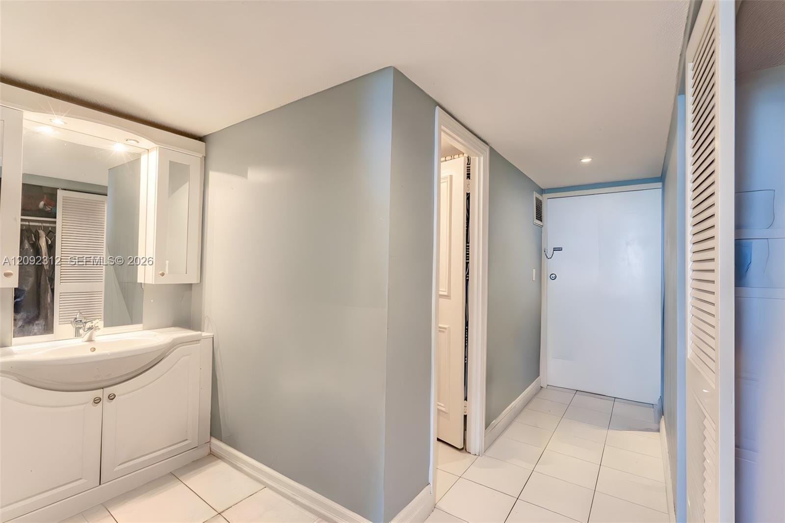 11111 Biscayne Boulevard 6B, Miami, FL 33181 photo 18