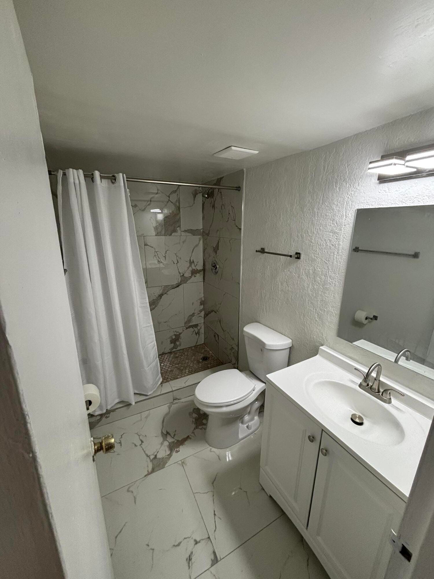 5100 SW 41ST Street 206, Hollywood, FL 33023 photo 7