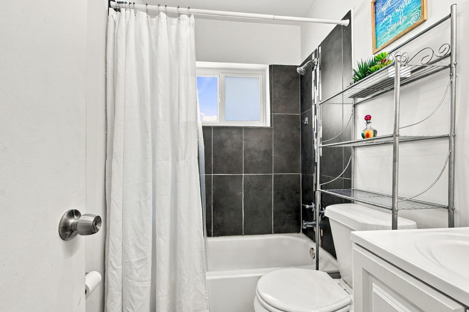 320 SW 10th Terrace, Hallandale Beach, FL 33009 photo 20