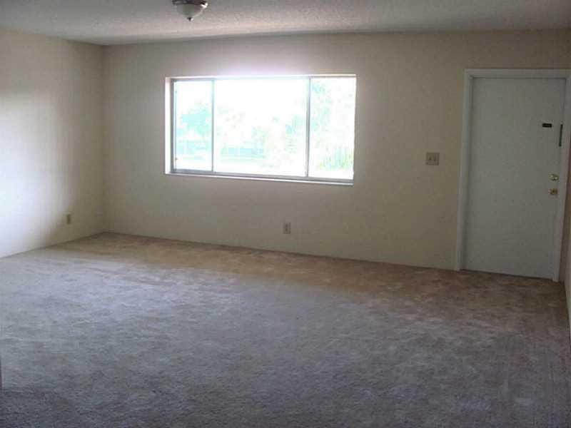 2000 SPRINGDALE Boulevard 311, Palm Springs, FL 33461 photo 2