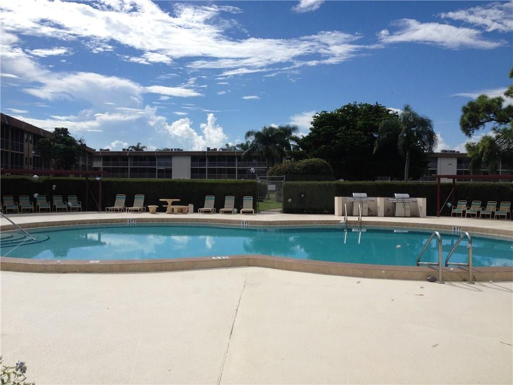 2000 SPRINGDALE Boulevard 311, Palm Springs, FL 33461 photo 13