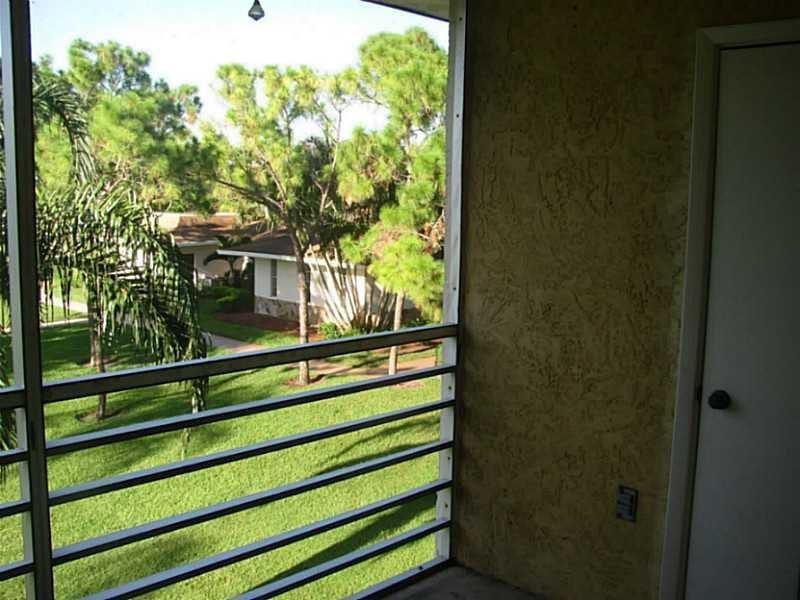 2000 SPRINGDALE Boulevard 311, Palm Springs, FL 33461 photo 10