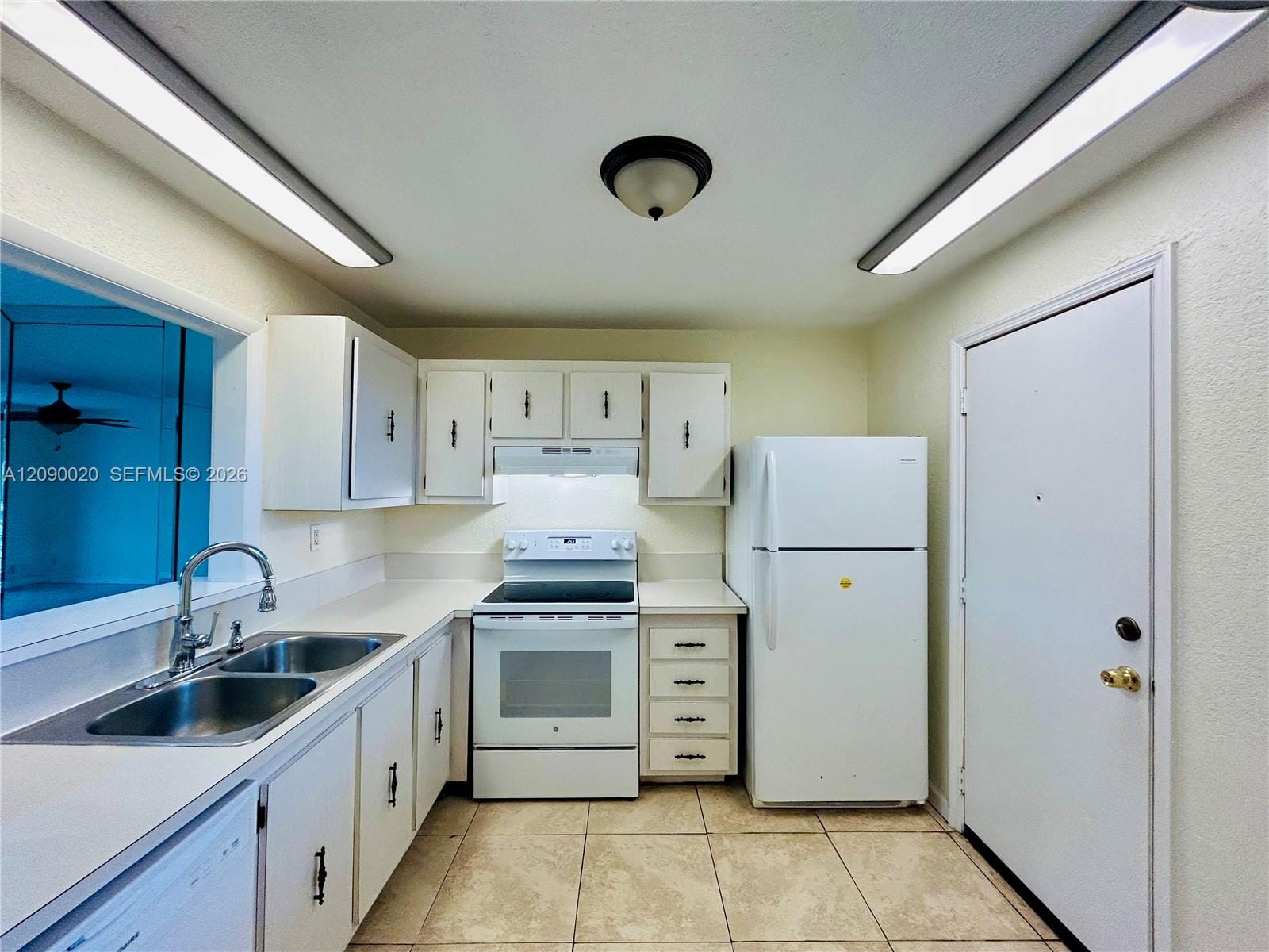 403 NW 68th Avenue 419 — photo 10