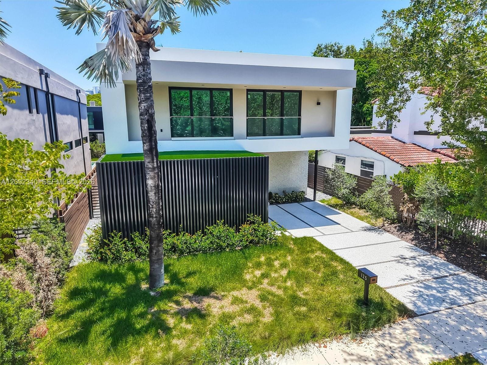 125 SW 29th Road, Miami, FL 33129 photo 16