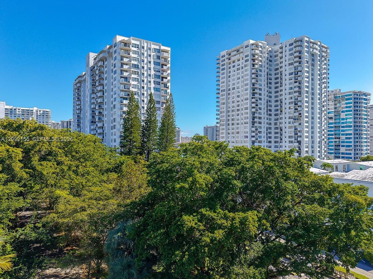 2750 NE 183rd Street 1009, Aventura, FL 33160 photo 29
