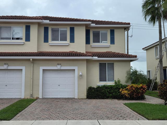 3018 N EVERGREEN Circle, Boynton Beach, FL 33426
