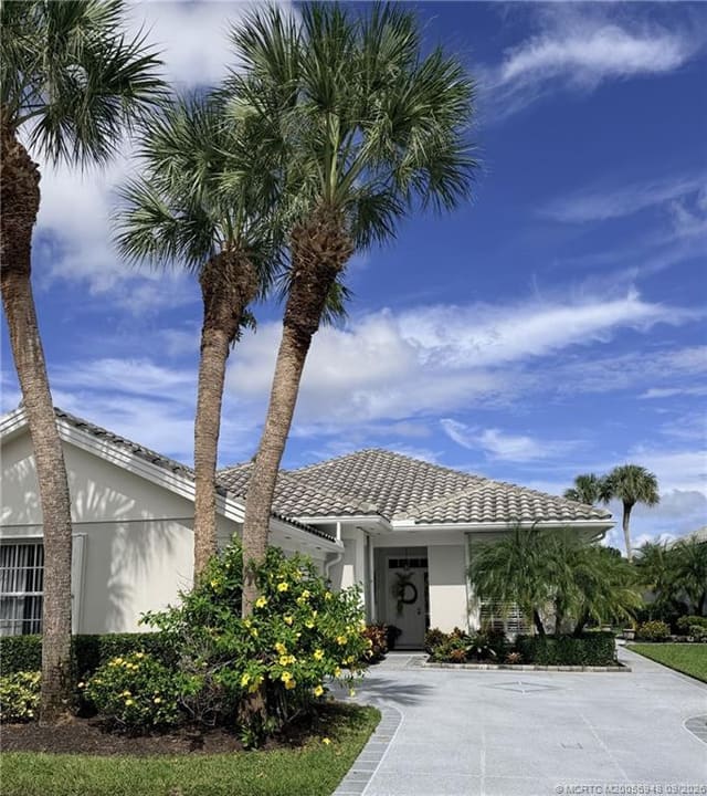 8008 SE Double Tree Drive, Hobe Sound, FL 33455