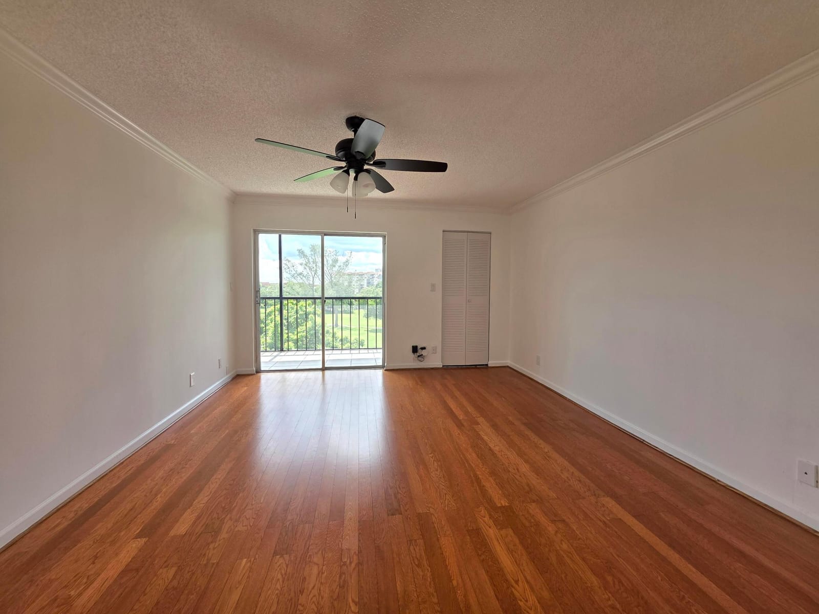 5860 NW 44TH Street 502 — photo 3