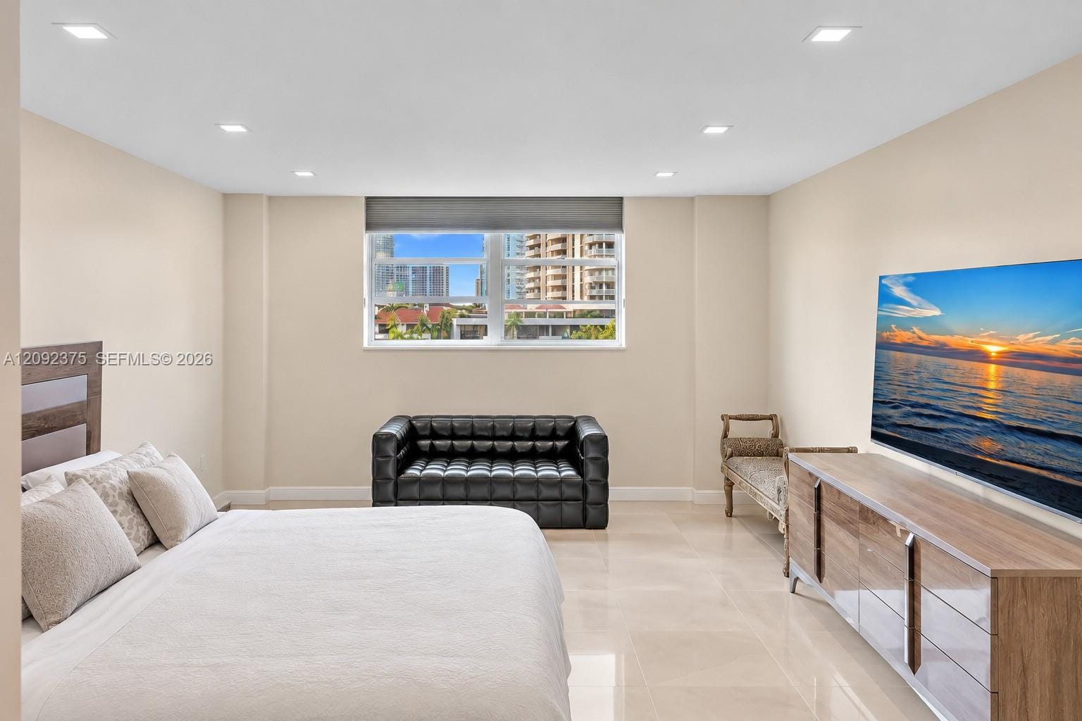 19390 Collins Avenue 421, Sunny Isles Beach, FL 33160 photo 4