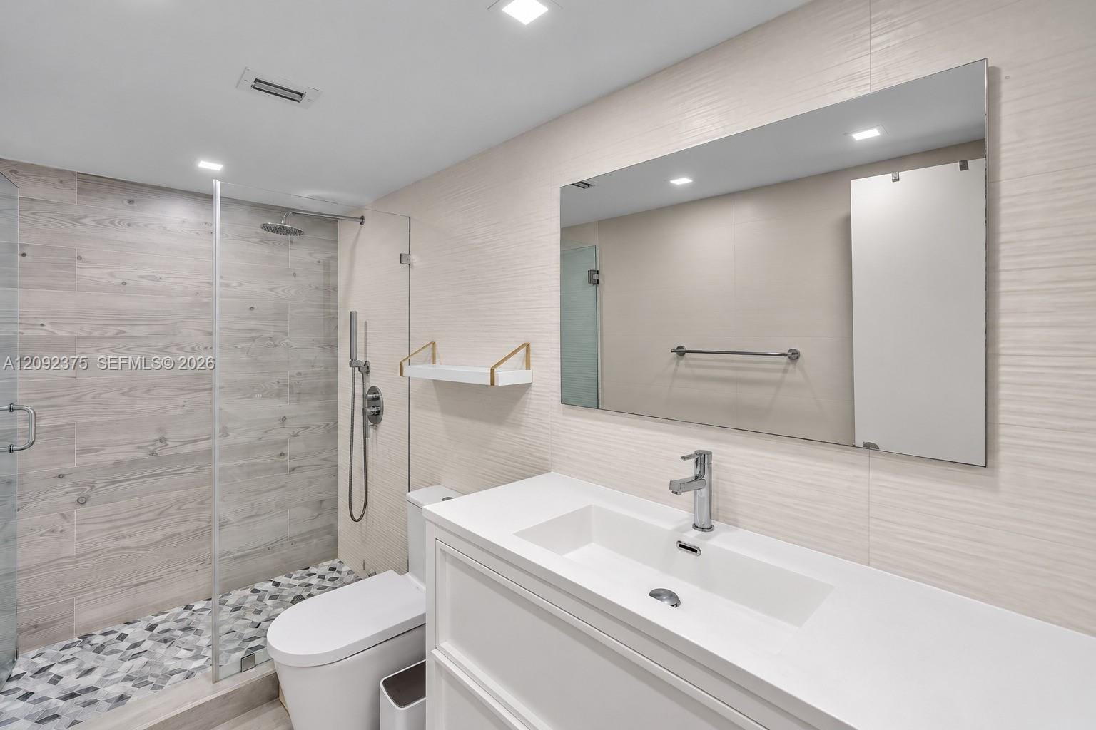 19390 Collins Avenue 421, Sunny Isles Beach, FL 33160 photo 5