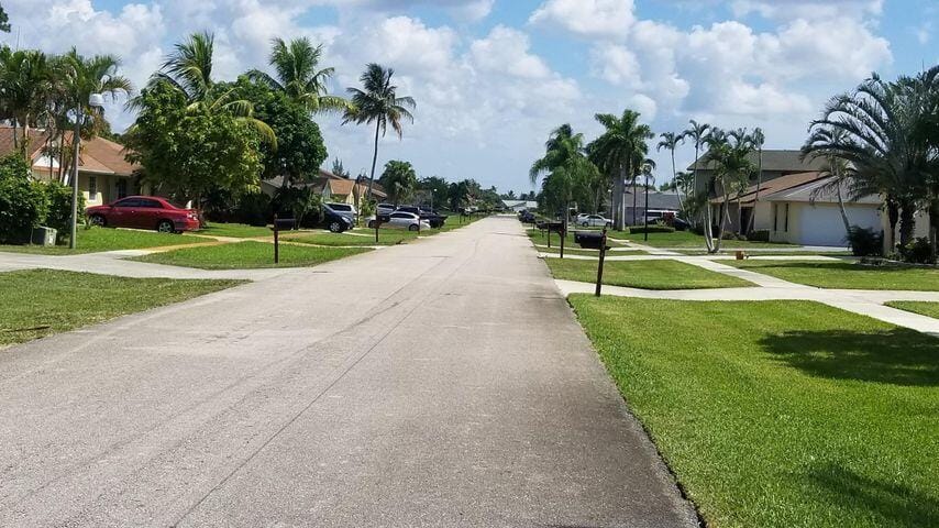 788 RYANWOOD Drive — photo 2