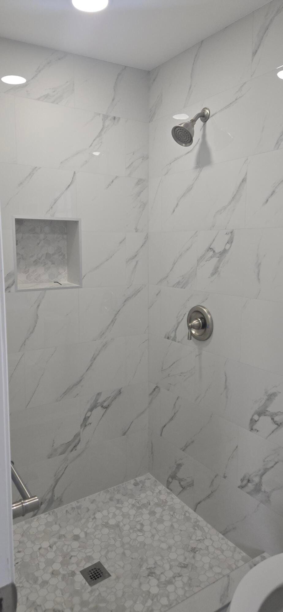1408 W BROOME Street — photo 10