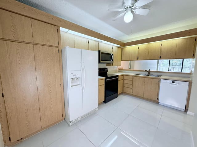 2621 Village Boulevard 206, West Palm Beach, FL 33409