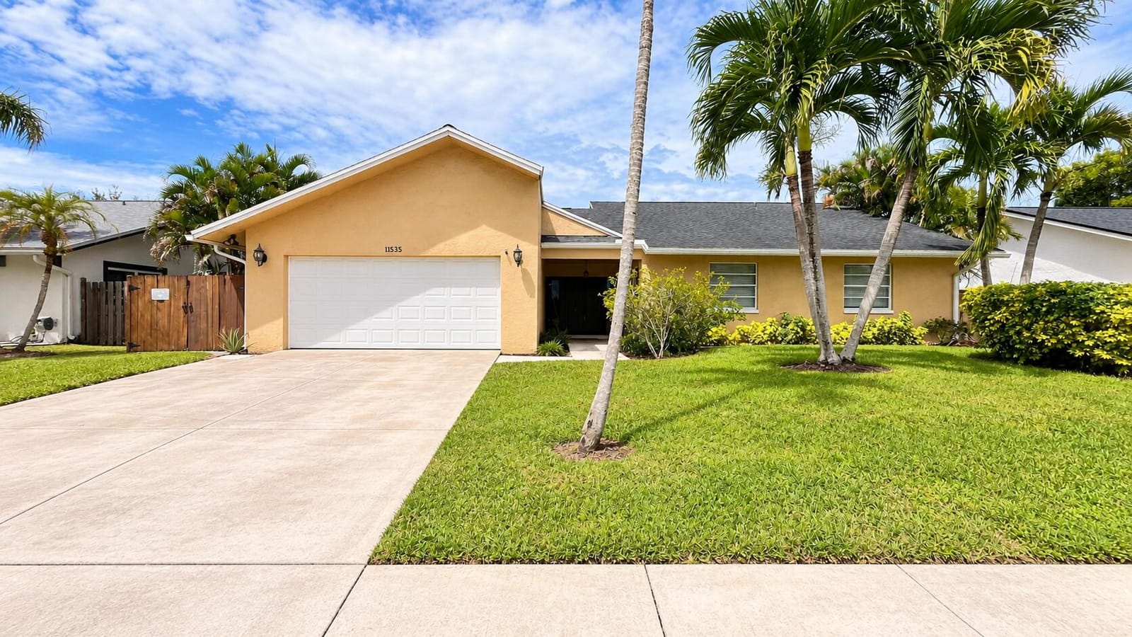 11535 Sanderling Drive — photo 1
