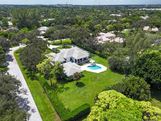 5664 High Flyer Road S, Palm Beach Gardens, FL 33418