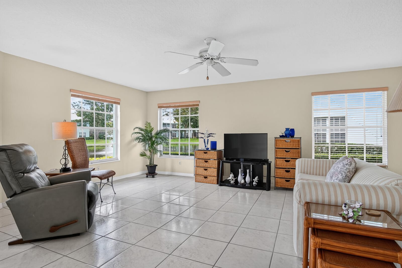 1120 Swan Lake Circle 1402, Port St. Lucie, FL 34986 photo 6