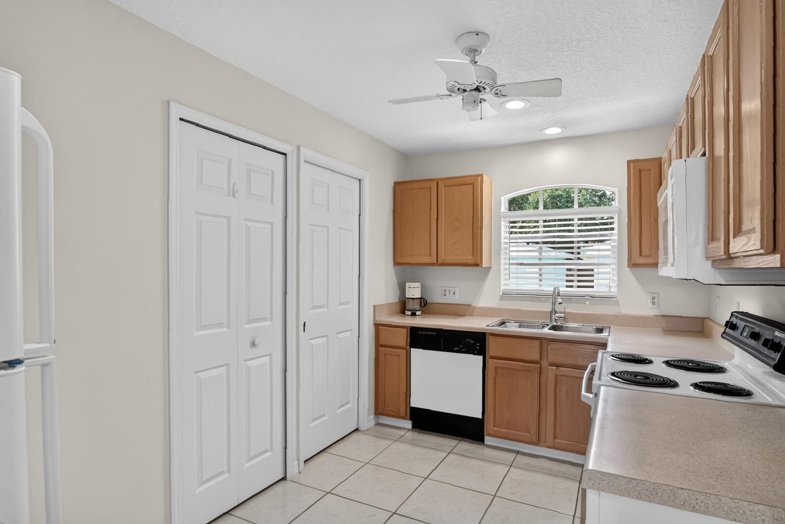 1120 Swan Lake Circle 1402, Port St. Lucie, FL 34986 photo 7