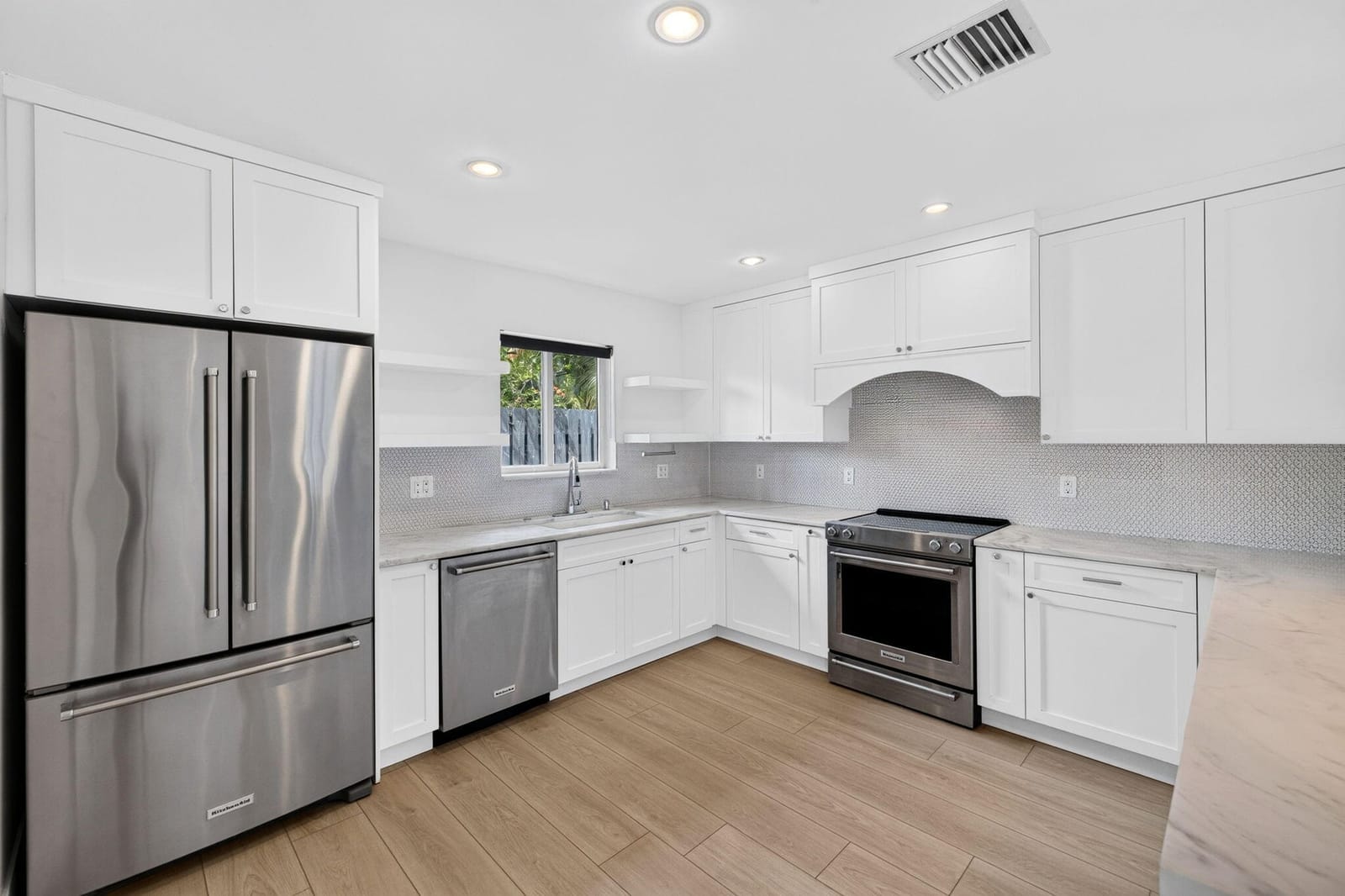 2141 NE 62ND Court, Fort Lauderdale, FL 33308 photo 12