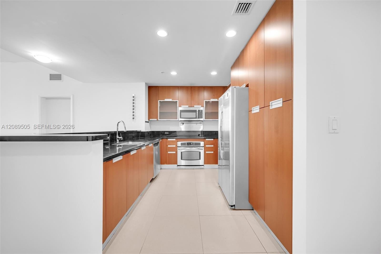 7901 Hispanola Avenue 909, North Bay Village, FL 33141 photo 24