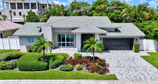 3841 NE 6TH Drive, Boca Raton, FL 33431