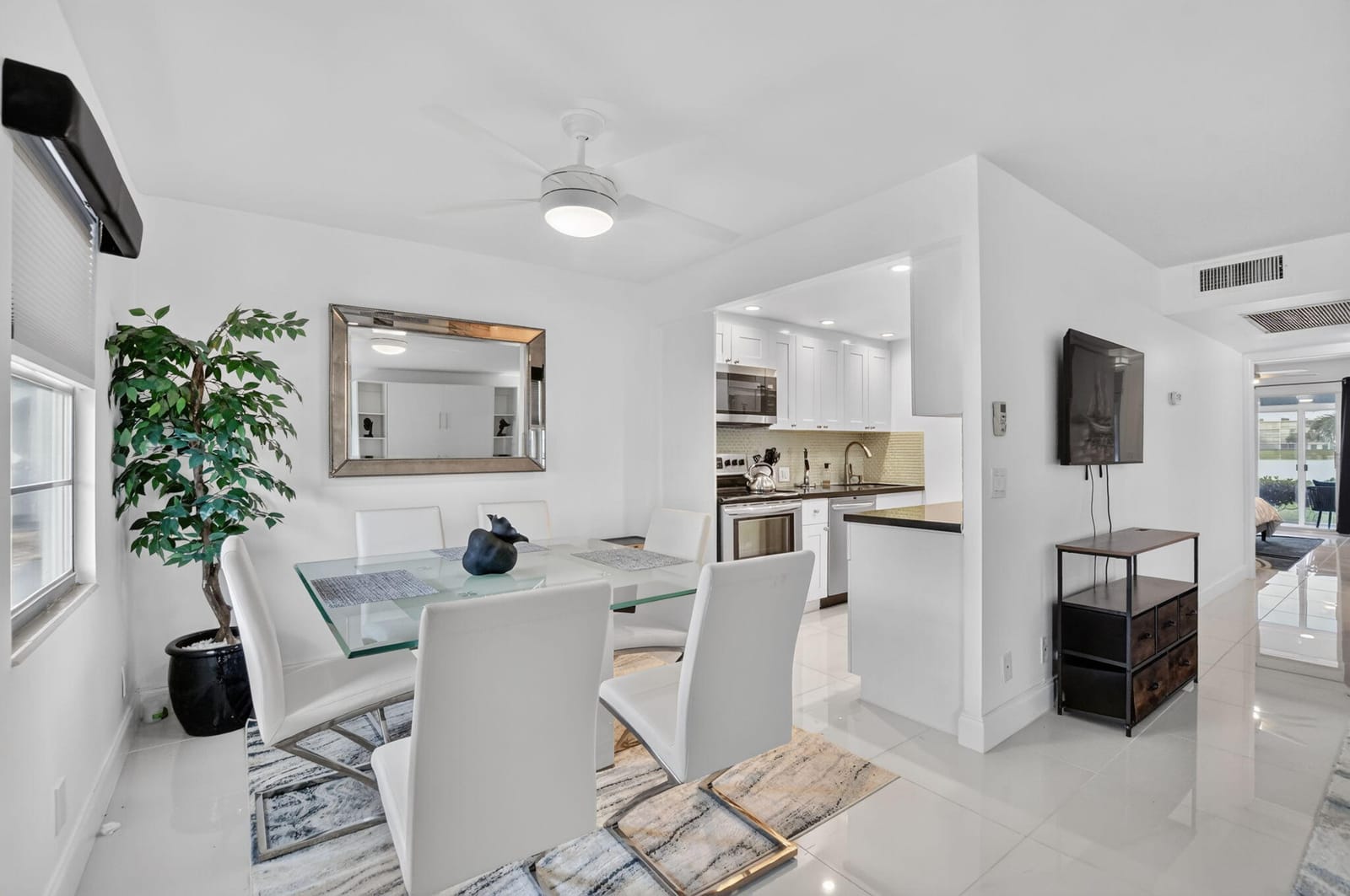 1061 EXETER D, Boca Raton, FL 33434 photo 6
