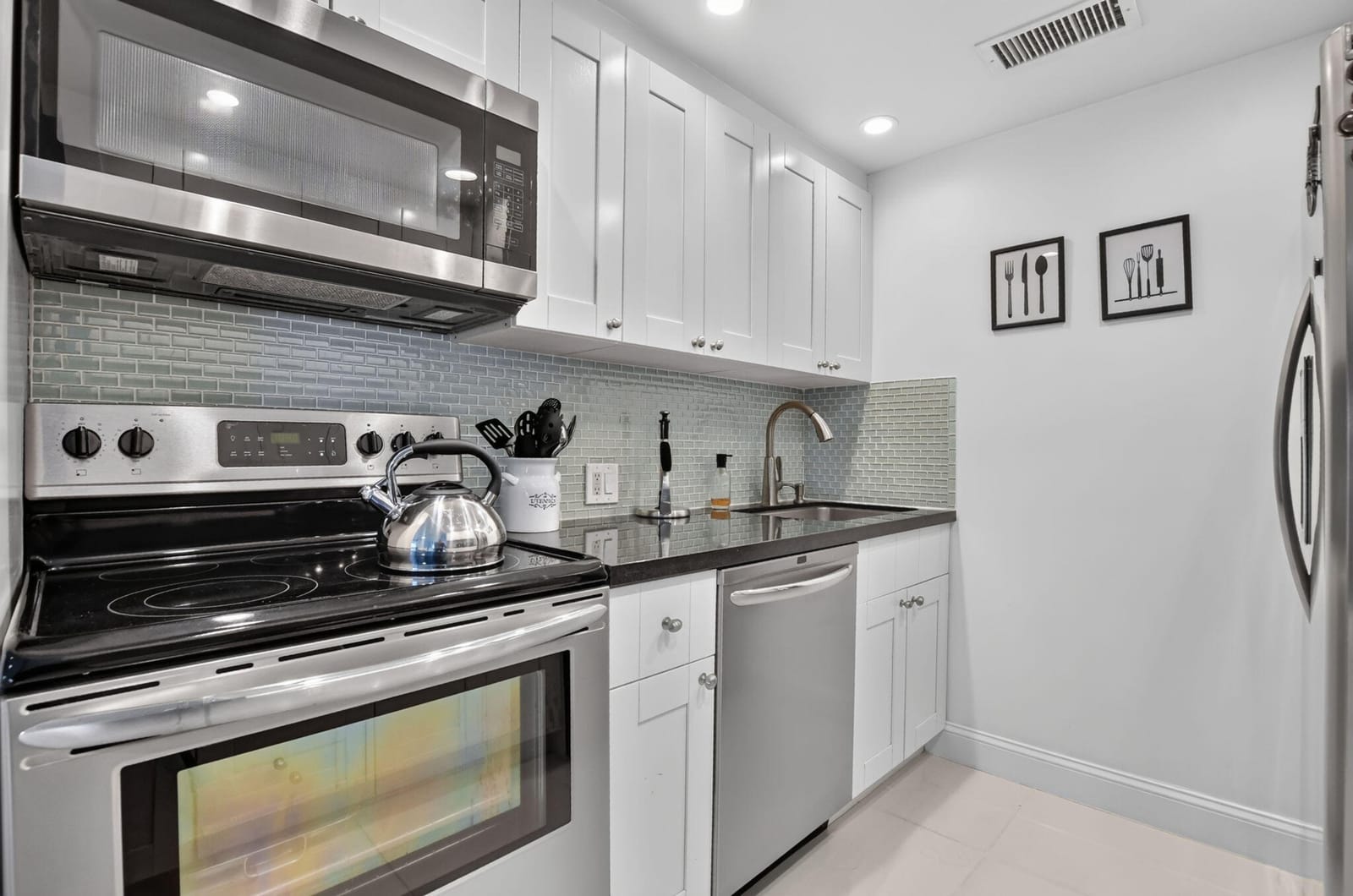1061 EXETER D, Boca Raton, FL 33434 photo 10