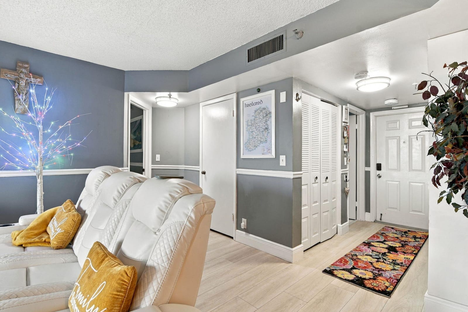 3465 Via Poinciana 405 — photo 3