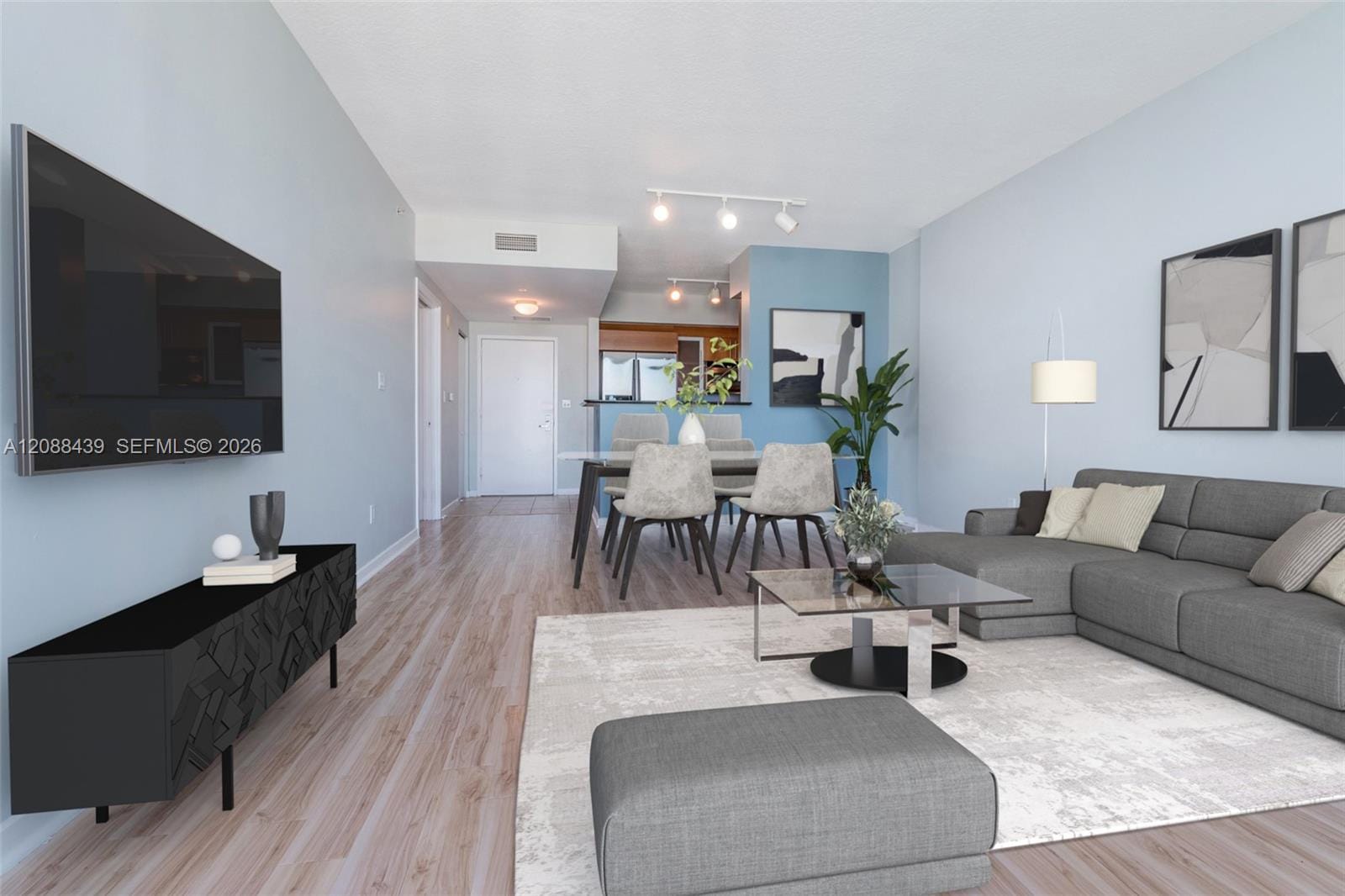 335 Biscayne Boulevard 3904 — photo 2