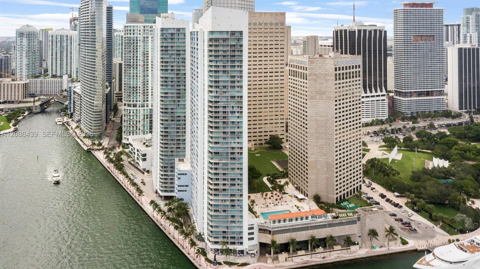 335 Biscayne Boulevard 3904, Miami, FL 33131 photo 13