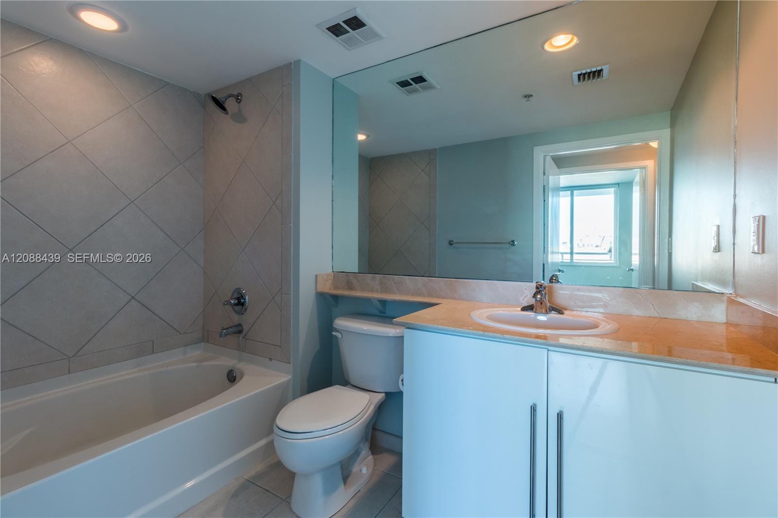 335 Biscayne Boulevard 3904 — photo 8