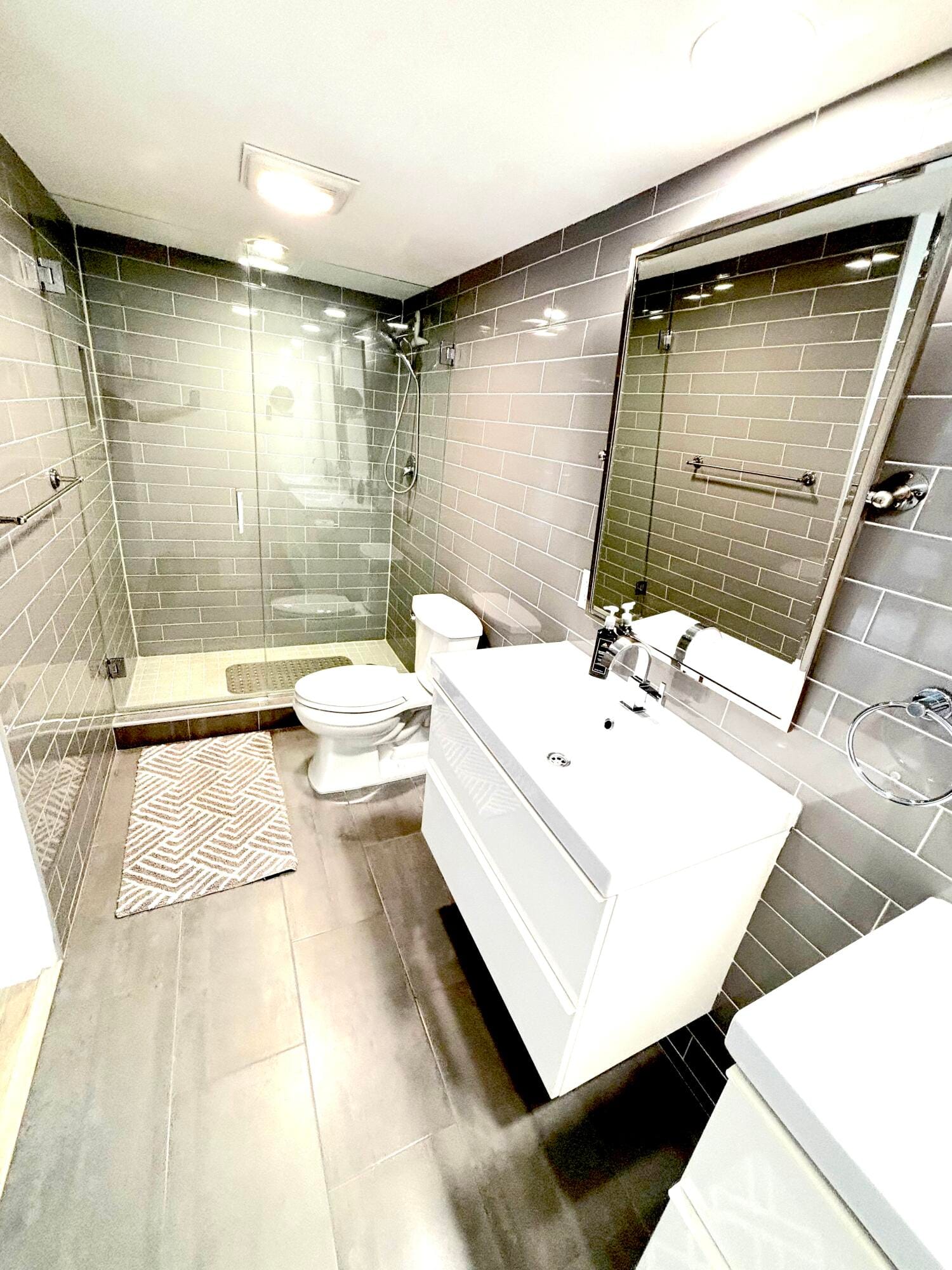 1700 Embassy Drive 403 — photo 11