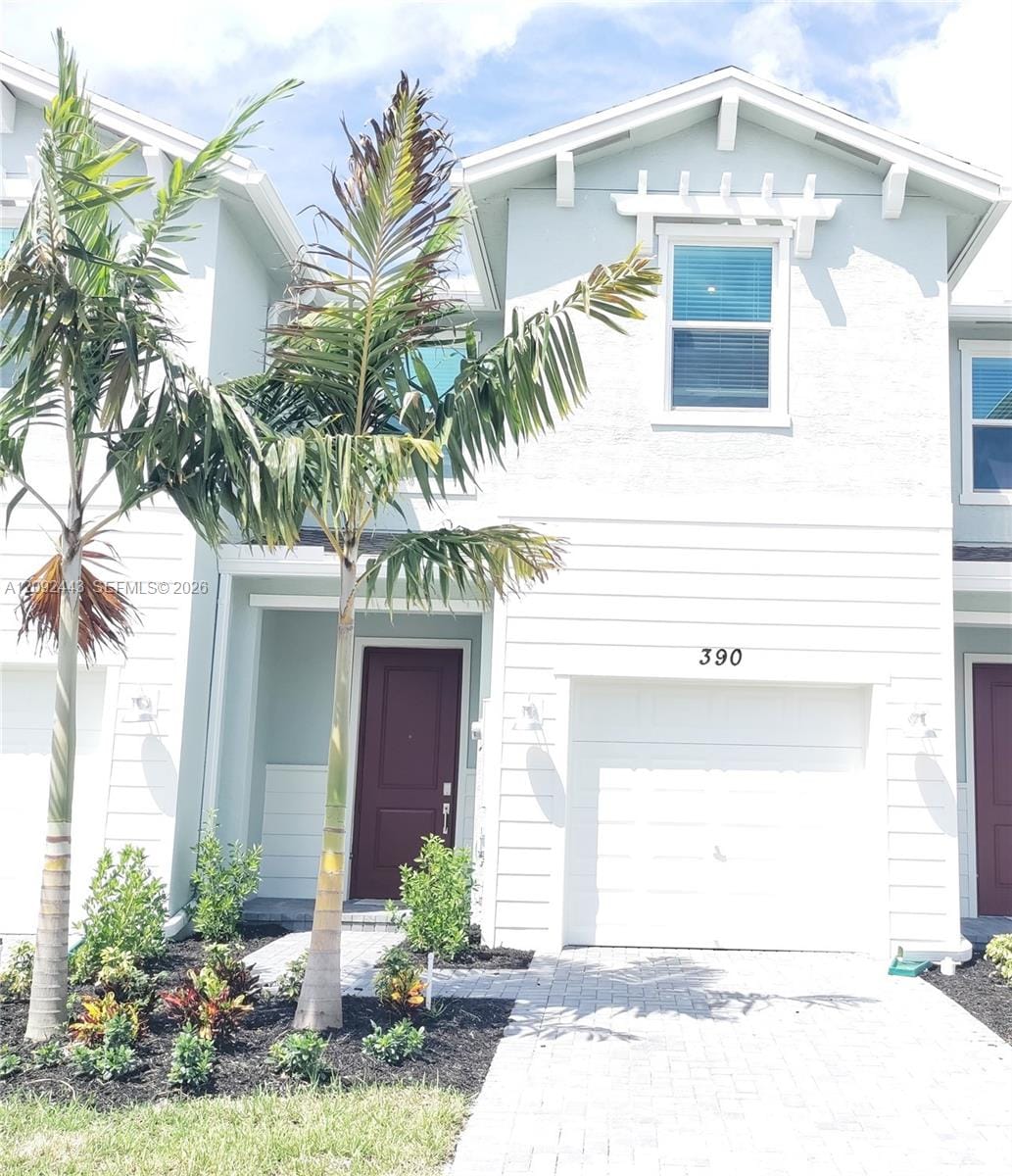 390 SE Crossoak Lane, Port St. Lucie, FL 34984 photo 2