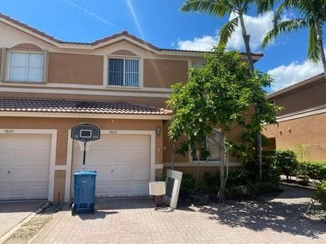 9850 NW 24th Street, Sunrise, FL 33322